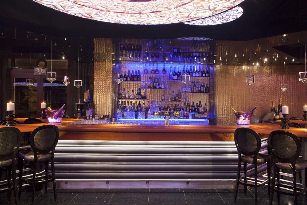 Hotel Van Oranje Noordwijk Zewnętrze zdjęcie The bar at the nightclub