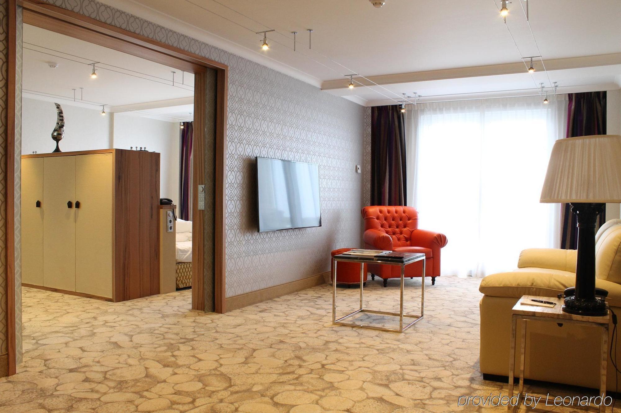 Hotel Van Oranje Noordwijk Zewnętrze zdjęcie Suite